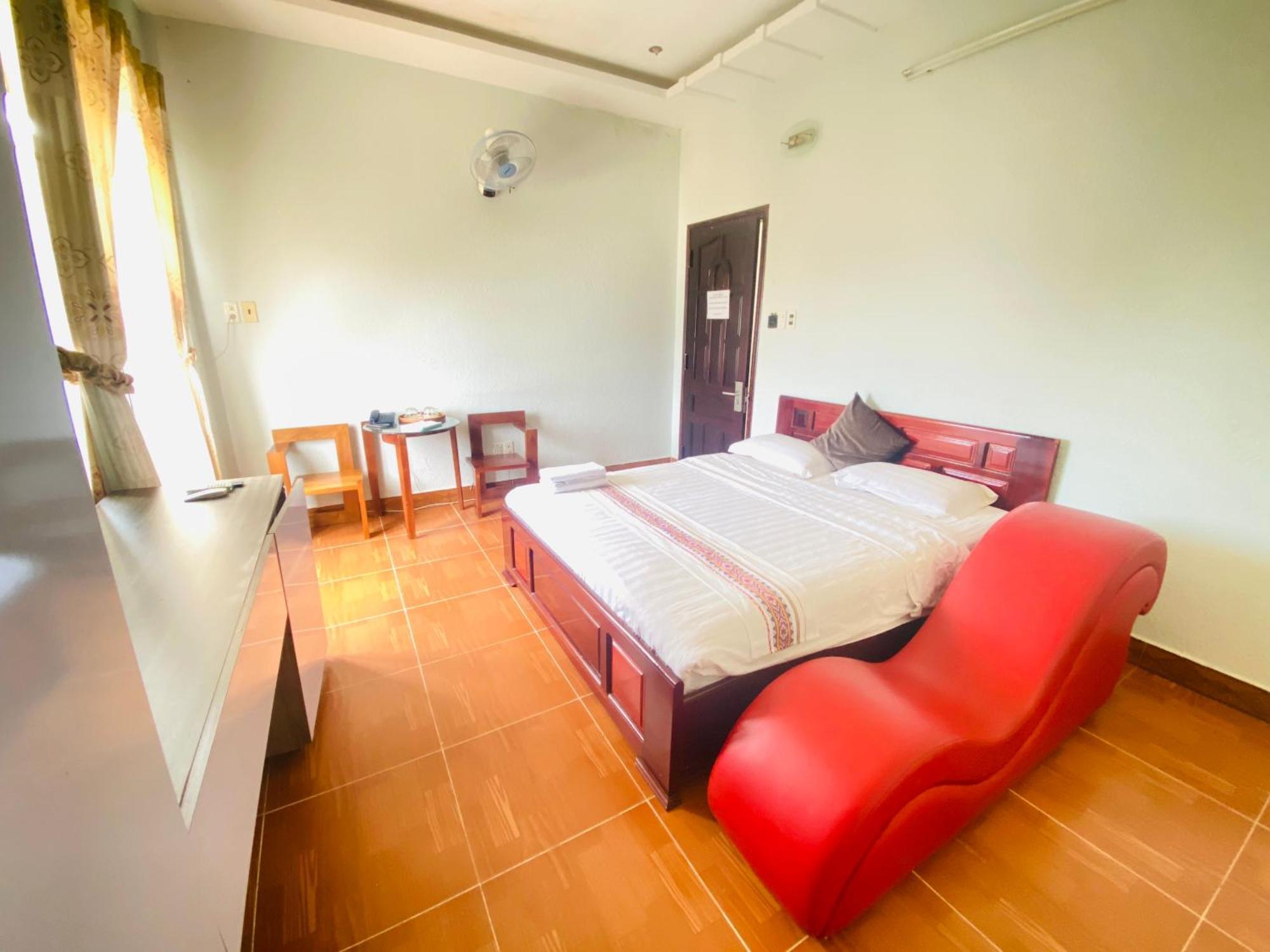 Hong My Hotel Kon Tum Exterior photo
